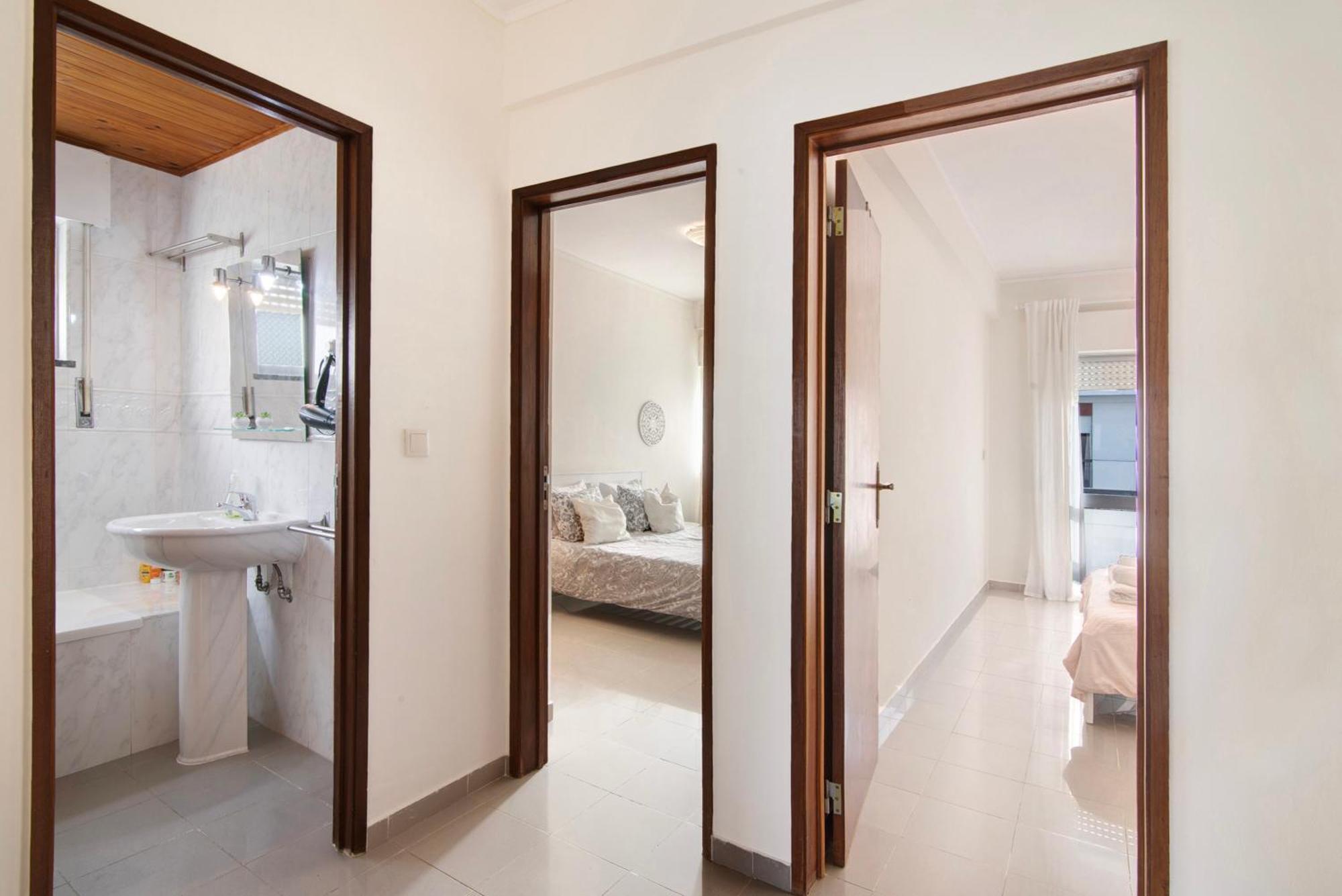 Matinhos House Apartment Faro Bagian luar foto