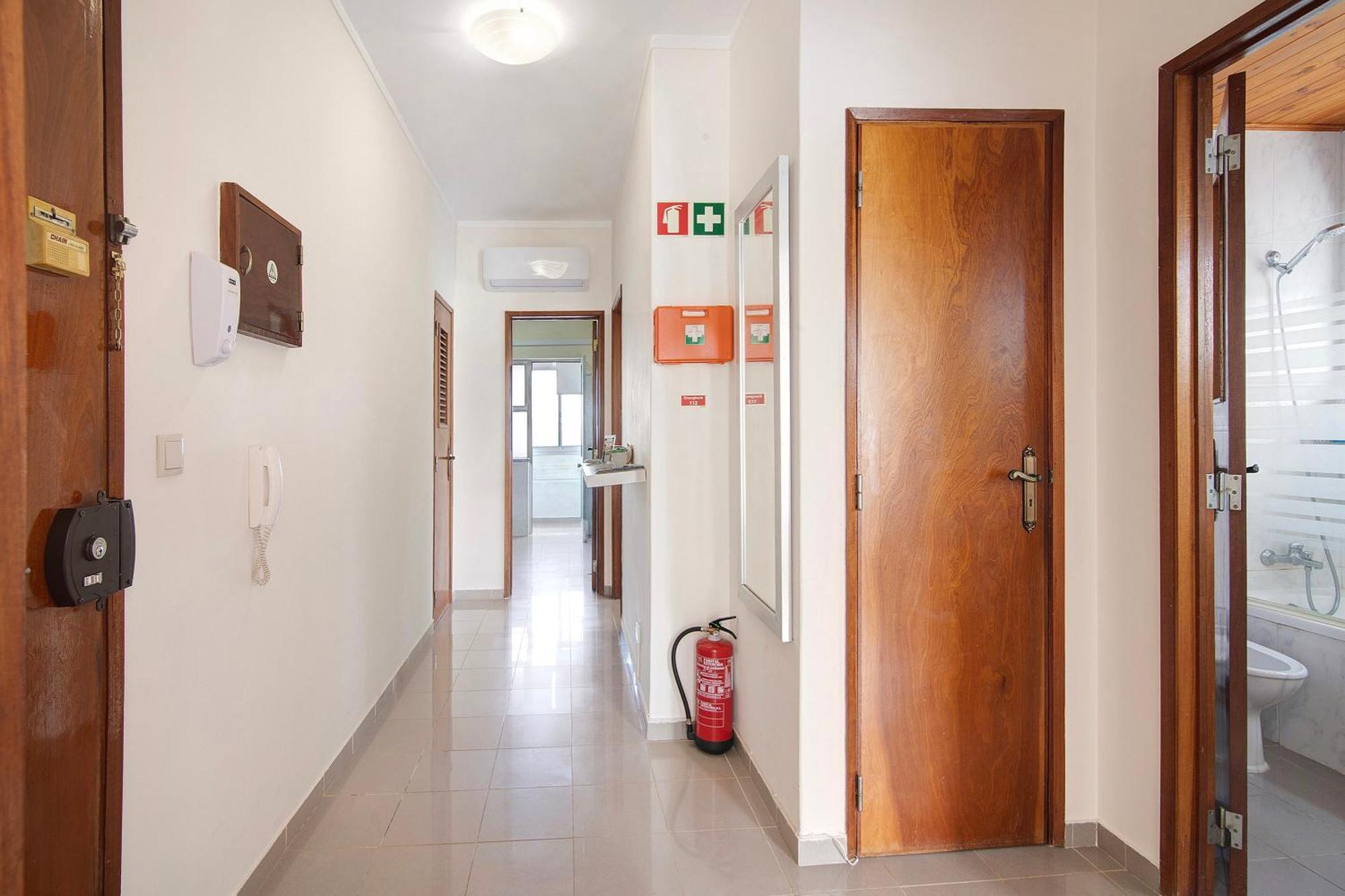 Matinhos House Apartment Faro Bagian luar foto